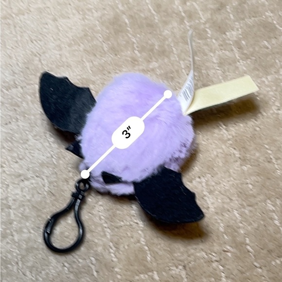 Purple bat puff style plushie keychain - Picture 6 of 9